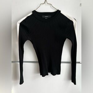 CLEARANCE Women’s Small Ribbed Black Sweater With White Racing Stripe on Sleeve